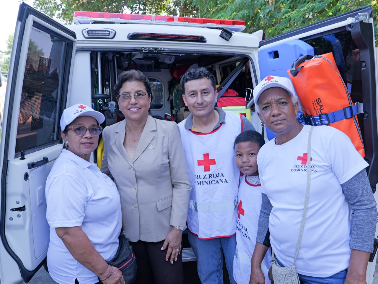 Presidente Luis Abinader dispone a través de la DAEH moderna ambulancia a la Cruz Roja de Dajabón